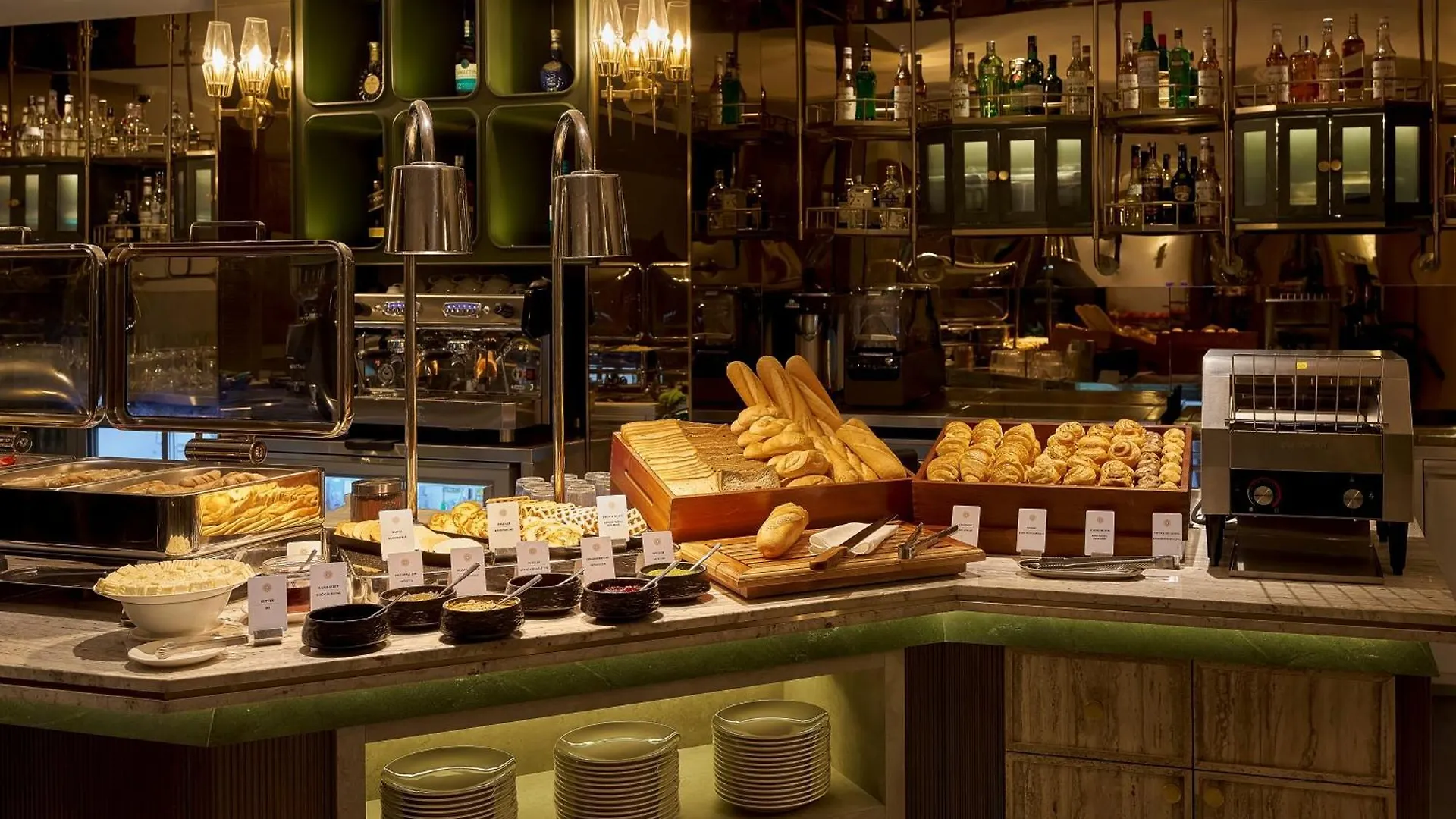 La Siesta Premium Saigon Central Ho Či Minovo Město Hotel
