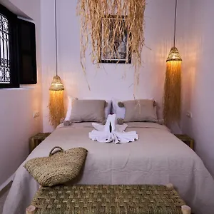 https://riad-tawkane.marrakeshhotelsmorocco.com