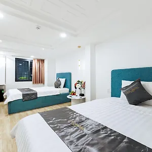 Le Vu Hotel