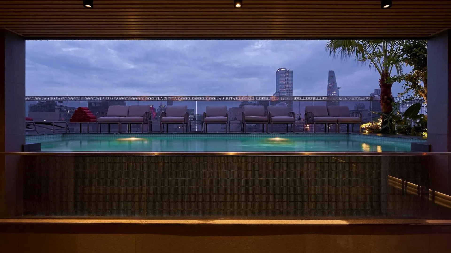 La Siesta Premium Saigon Central Ho Chi Minh City 5*,