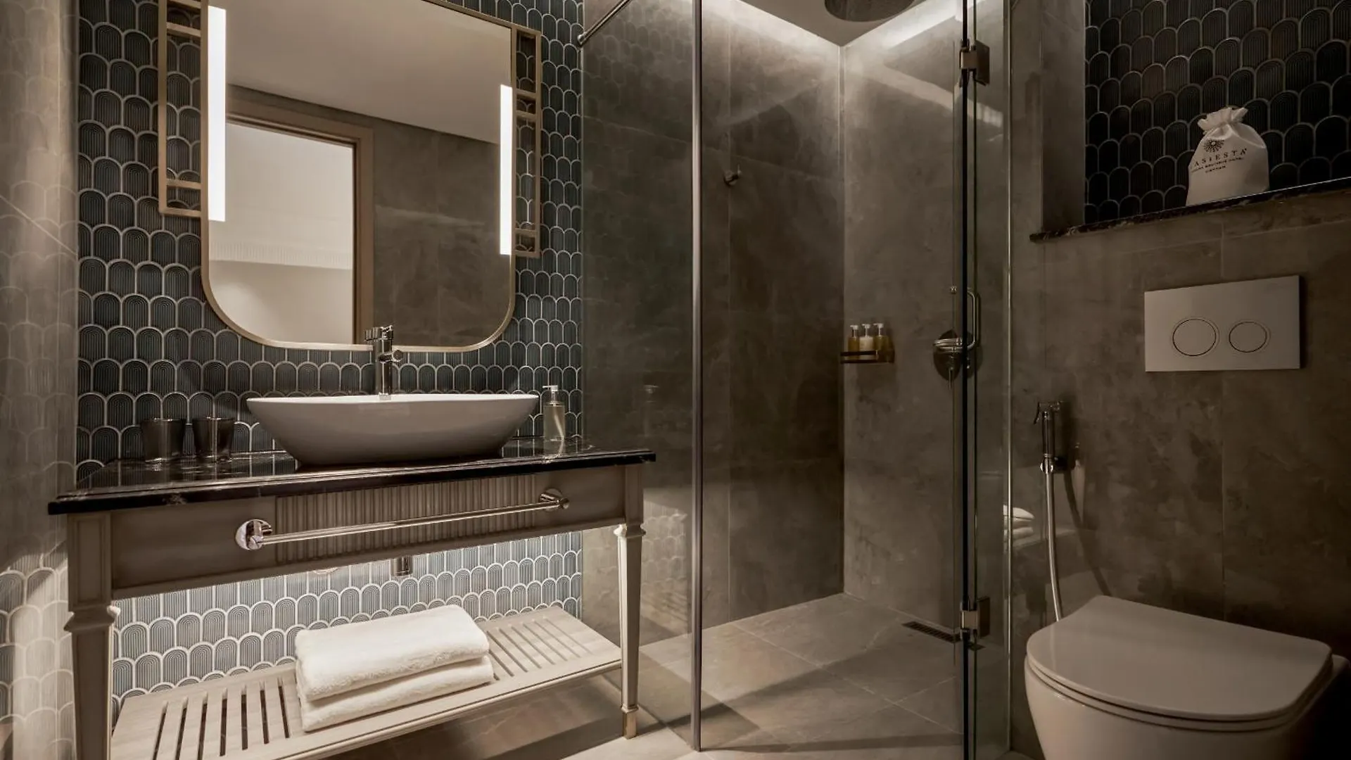 La Siesta Premium Saigon Central Ho Chi Minh City Hotel